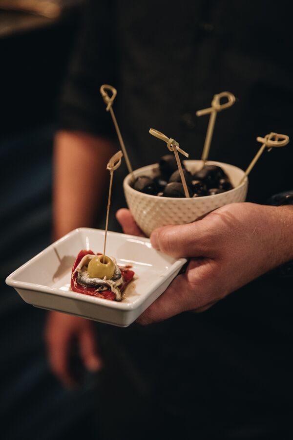 Pintxos ve Vinu